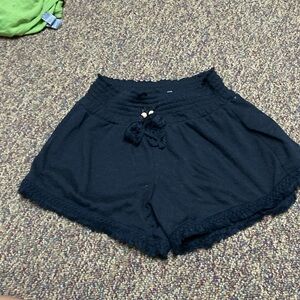 Brand:no boundaries Color:black Size:xs(1) condition:slightly worn